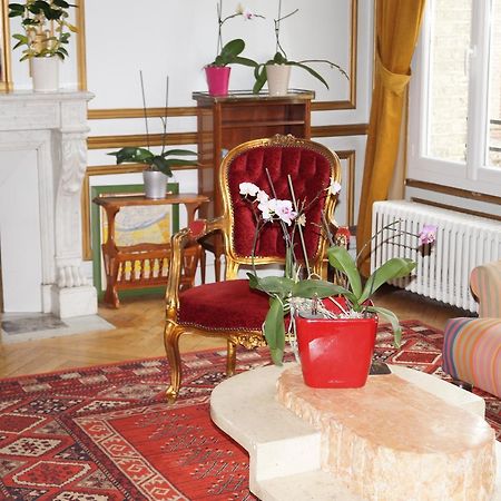 Hotel Au Chateau Blanc Saint-Aubin-les-Elbeuf ภายนอก รูปภาพ